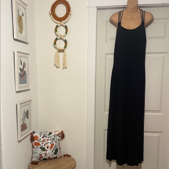 Nicole Miller Dresses & Skirts - Nicole Miller Black Strappy Maxi Dress